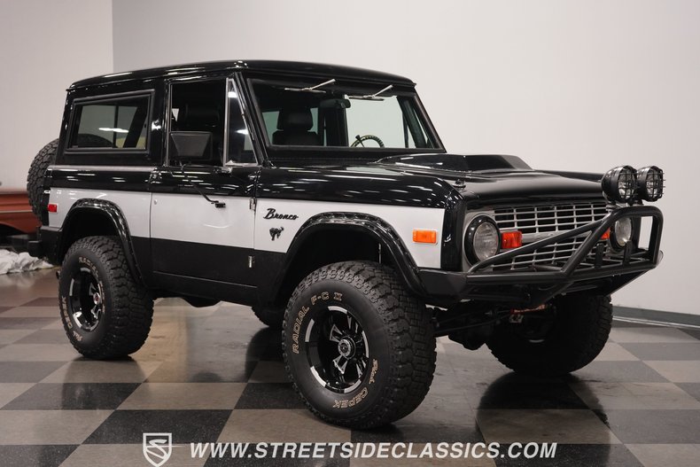 1976 Ford Bronco 19