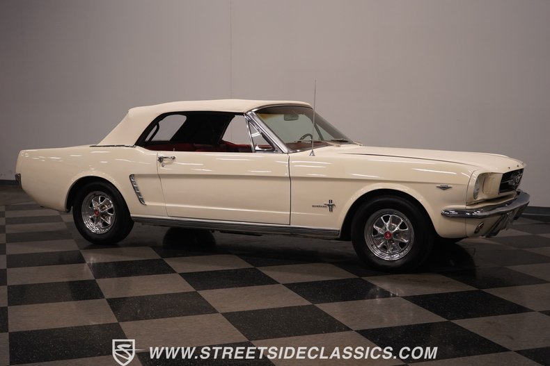 1965 Ford Mustang 18