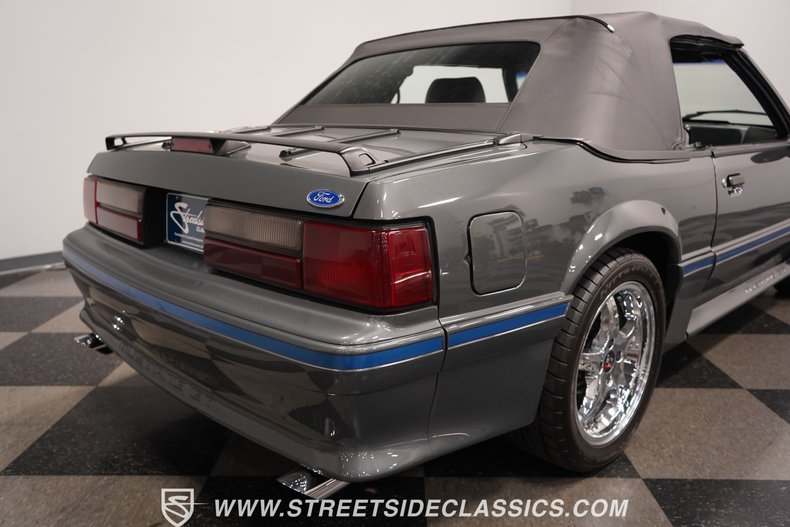 1989 Ford Mustang 30