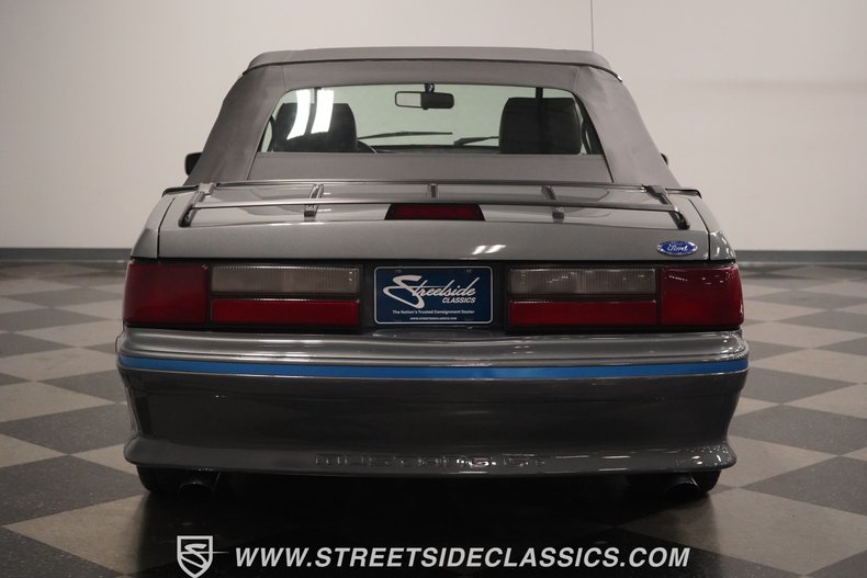 1989 Ford Mustang 13