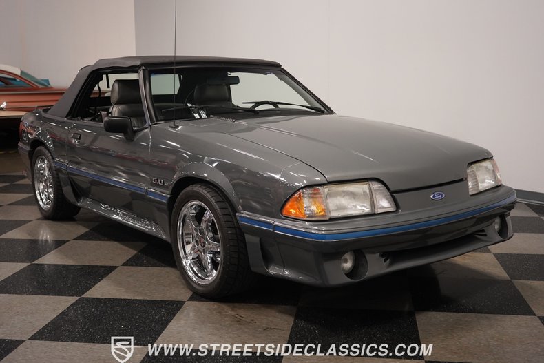 1989 Ford Mustang 20