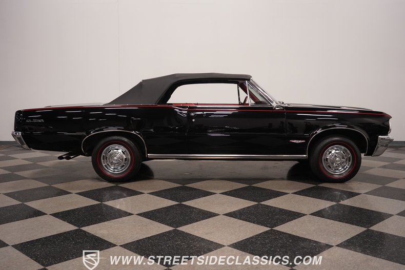1964 Pontiac GTO 17
