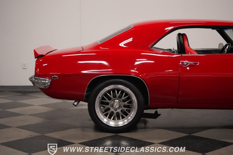 1969 Pontiac Firebird 32