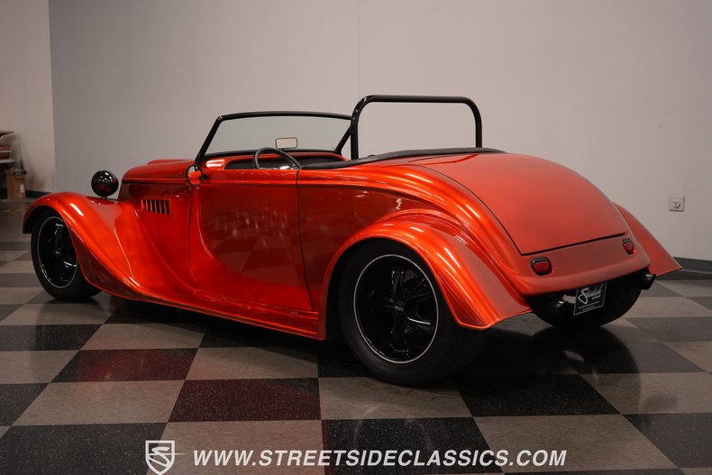 1933 Ford Roadster 11