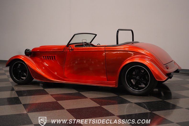 1933 Ford Roadster 10