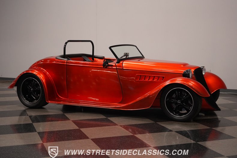 1933 Ford Roadster 18