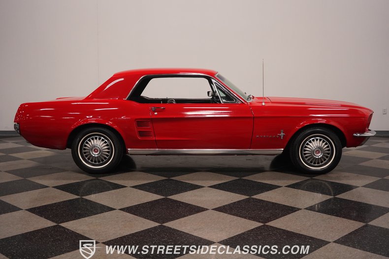 1967 Ford Mustang 17