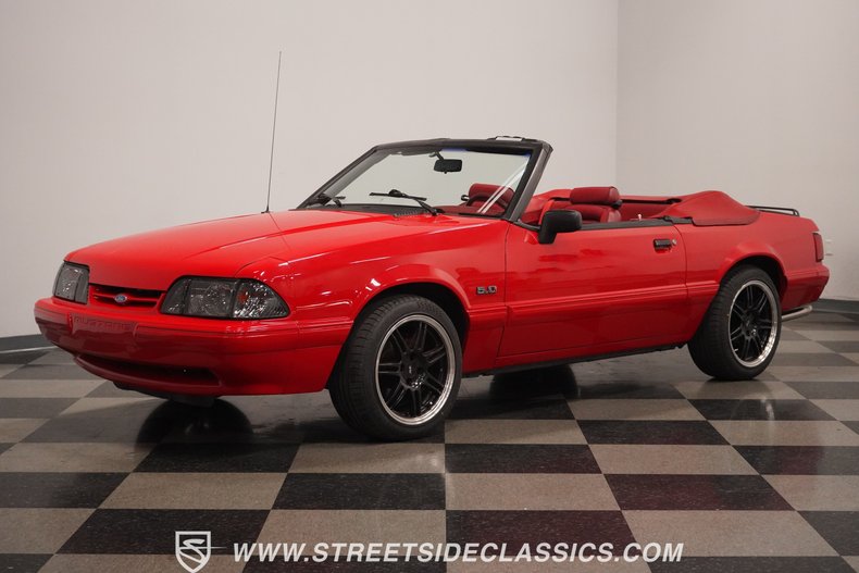 1992 Ford Mustang 7