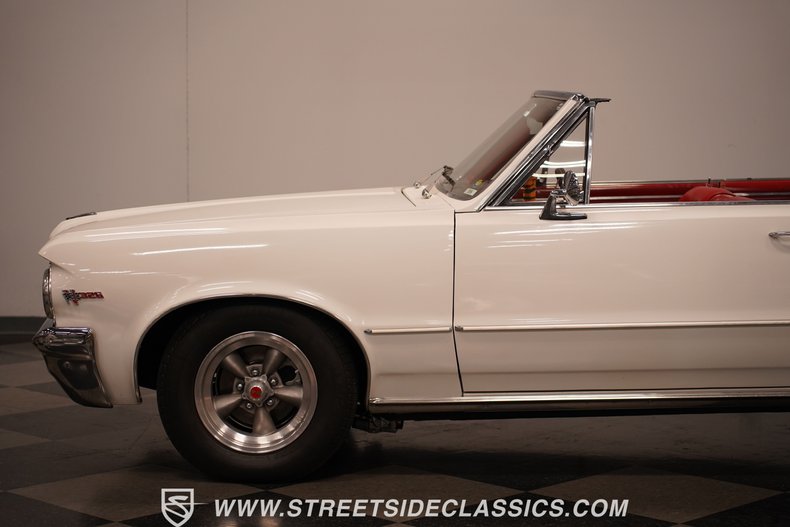 1964 Pontiac LeMans 25