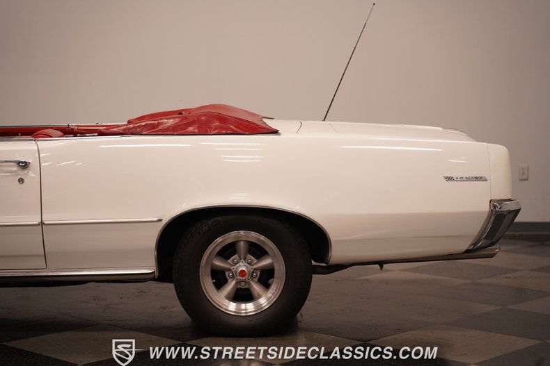1964 Pontiac LeMans 26