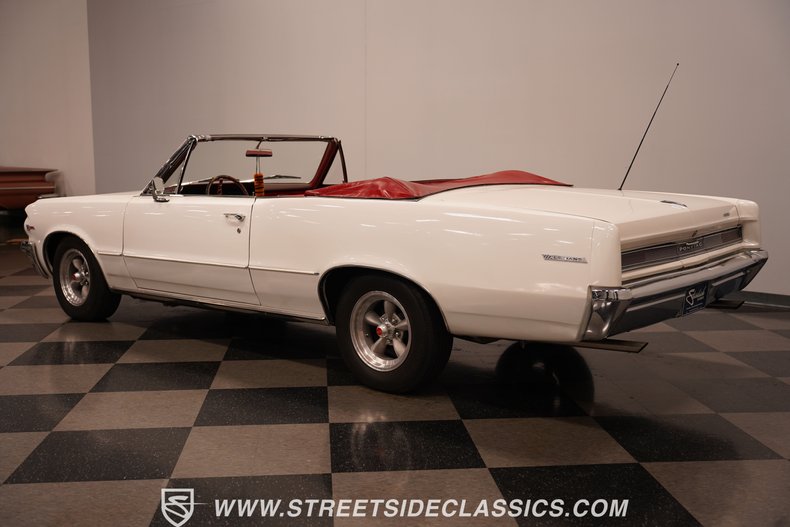 1964 Pontiac LeMans 11