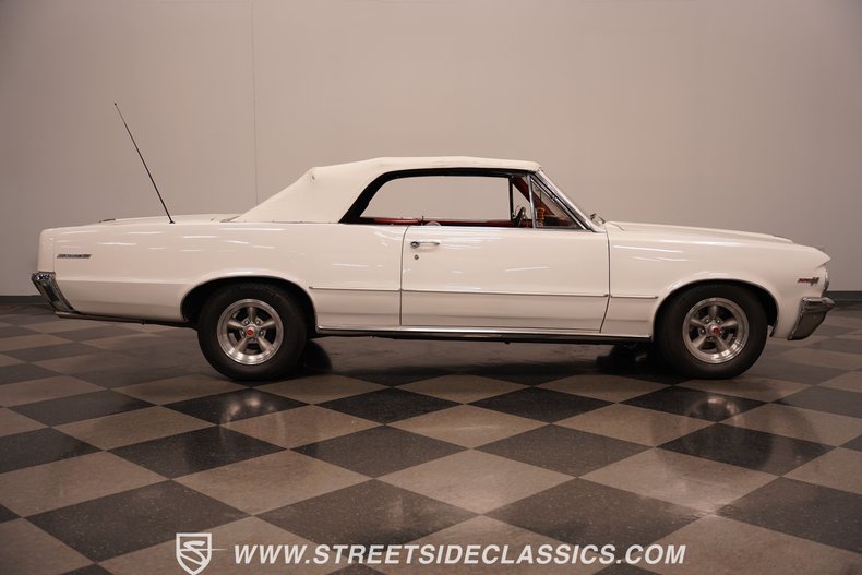 1964 Pontiac LeMans 17