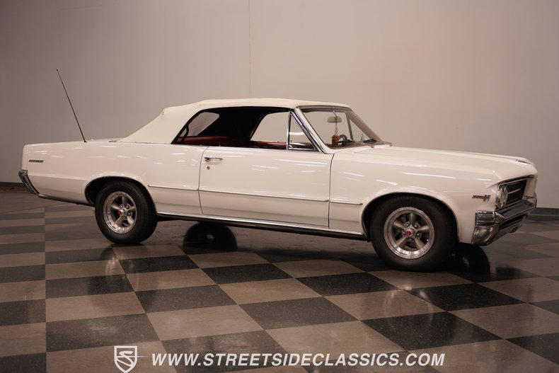 1964 Pontiac LeMans 18