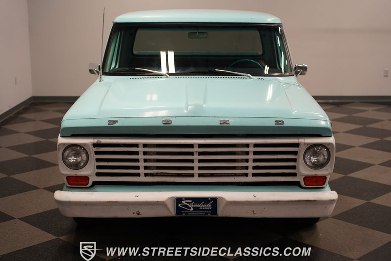 1967 Ford F-100 21