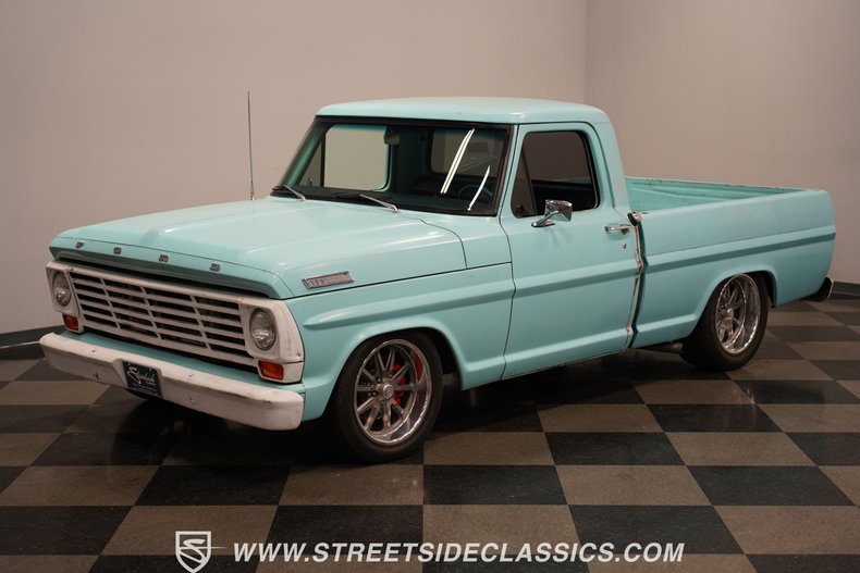 1967 Ford F-100 22