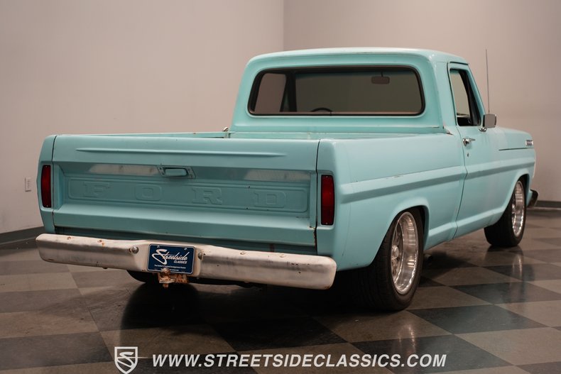 1967 Ford F-100 14