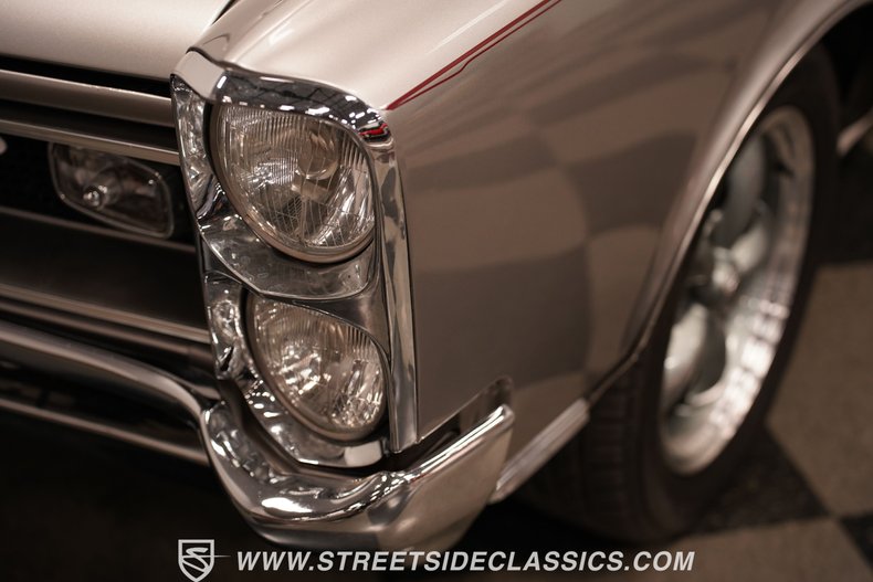 1966 Pontiac GTO 71