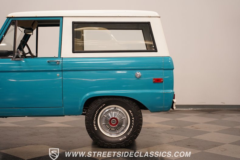 1970 Ford Bronco 26