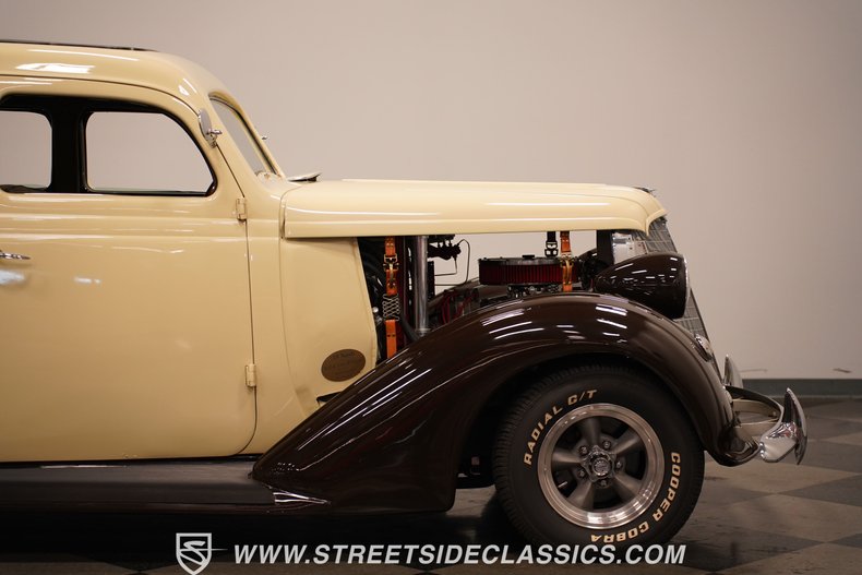 1935 Nash Ambassador 33