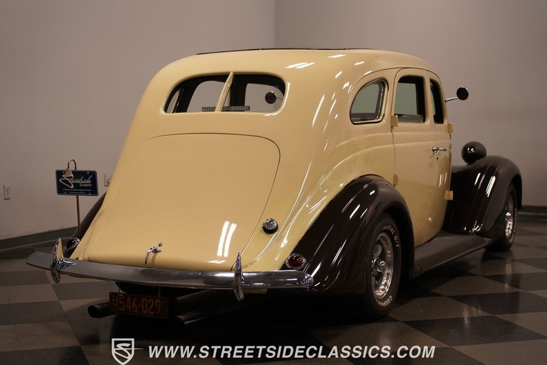 1935 Nash Ambassador 14