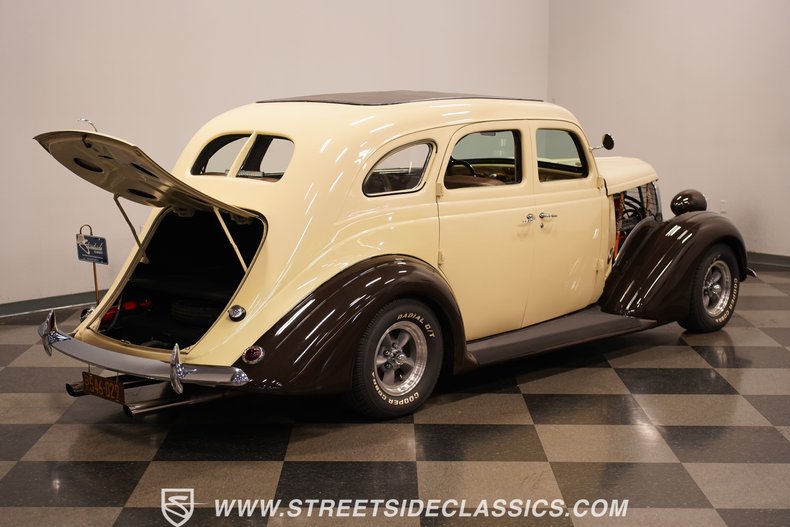 1935 Nash Ambassador 65
