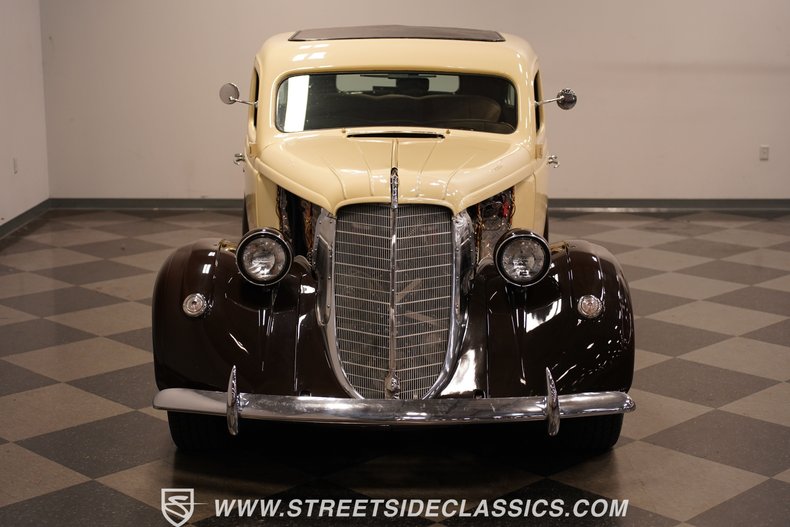 1935 Nash Ambassador 21