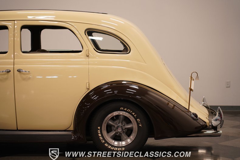 1935 Nash Ambassador 26