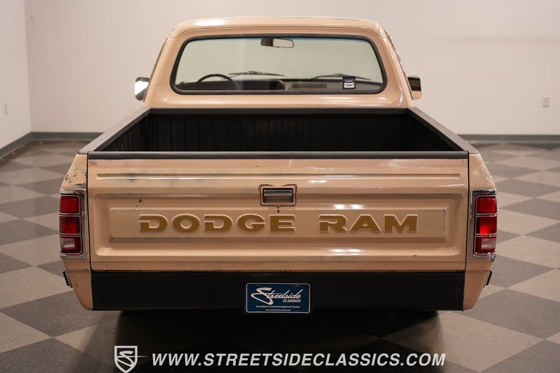 1984 Dodge D100 28