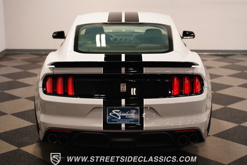 2016 Ford Mustang 28
