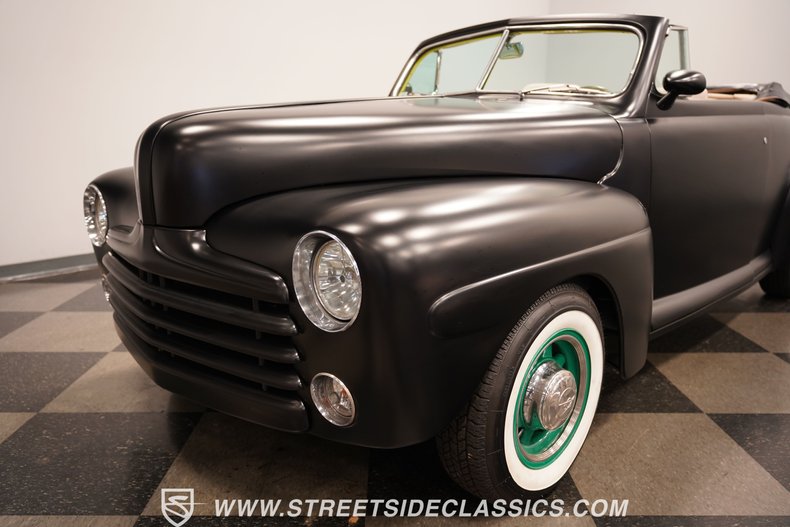 1946 Ford Deluxe 23