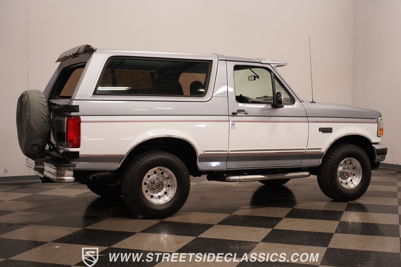 1995 Ford Bronco 16