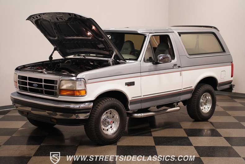 1995 Ford Bronco 35