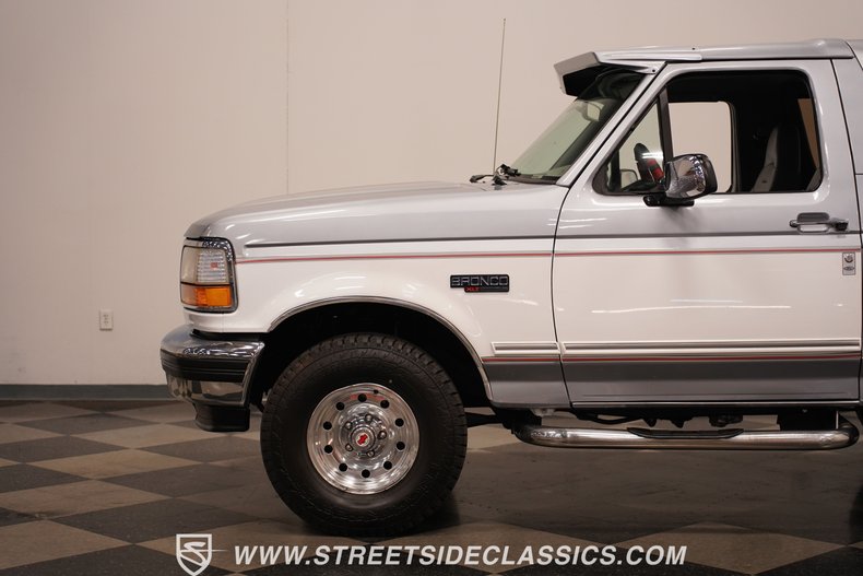 1995 Ford Bronco 25