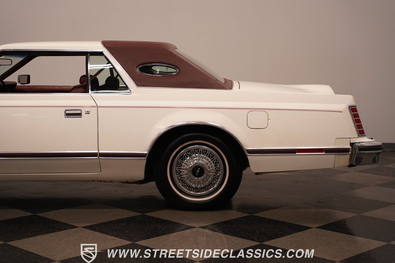 1977 Lincoln Continental 26
