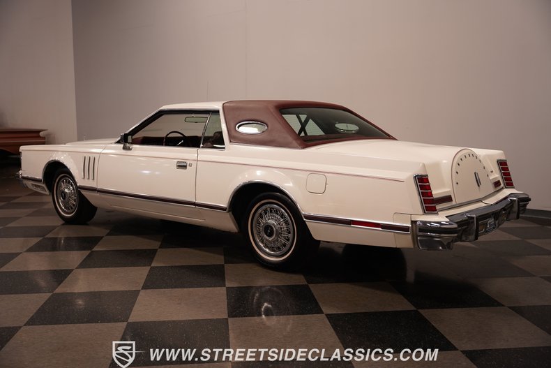 1977 Lincoln Continental Mark V 11