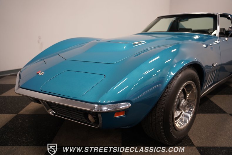 1969 Chevrolet Corvette 23