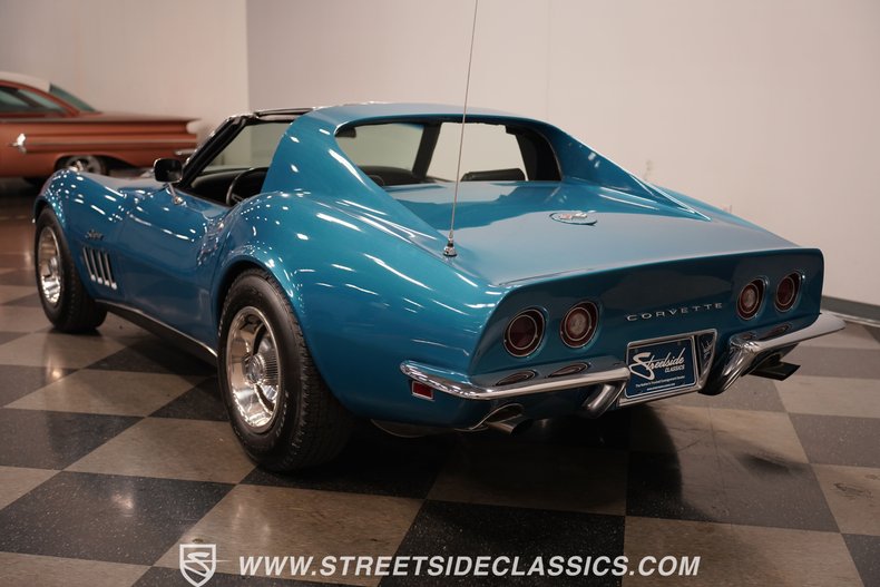 1969 Chevrolet Corvette 12