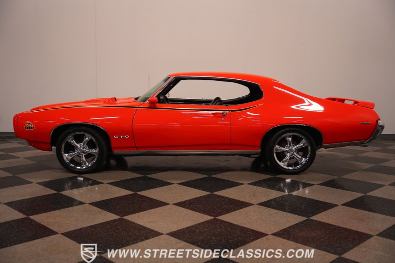 1969 Pontiac GTO 2