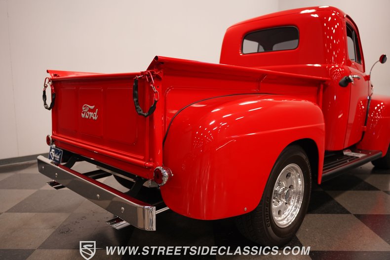 1949 Ford F-1 30