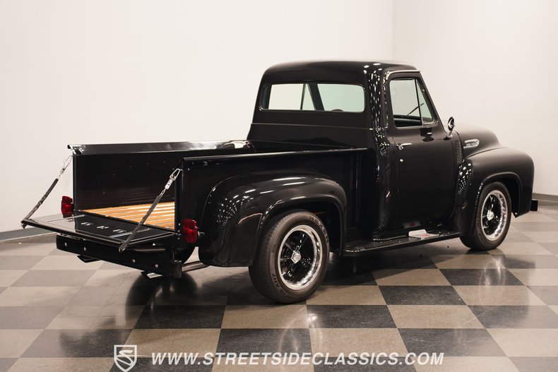 1953 Ford F-100 56