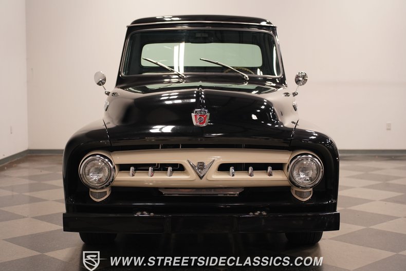 1953 Ford F-100 5
