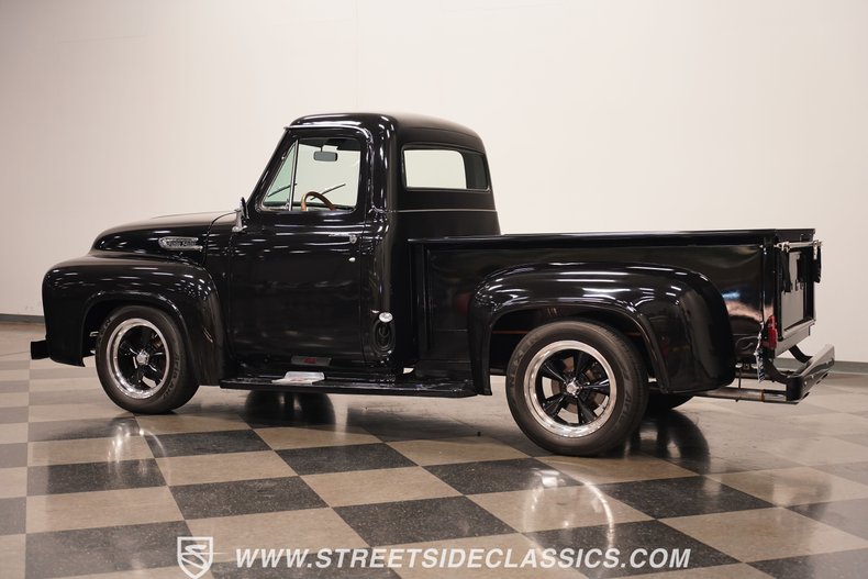 1953 Ford F-100 10