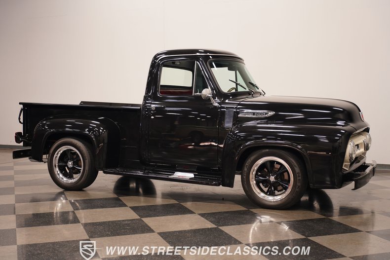 1953 Ford F-100 18