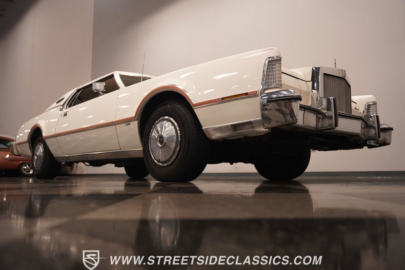 1976 Lincoln Continental Mark IV Lipstick Edition 32