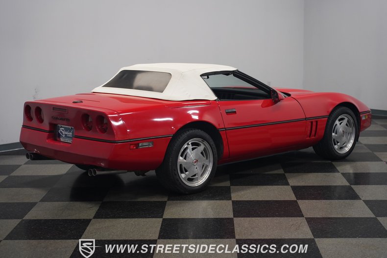 1988 Chevrolet Corvette Convertible 29