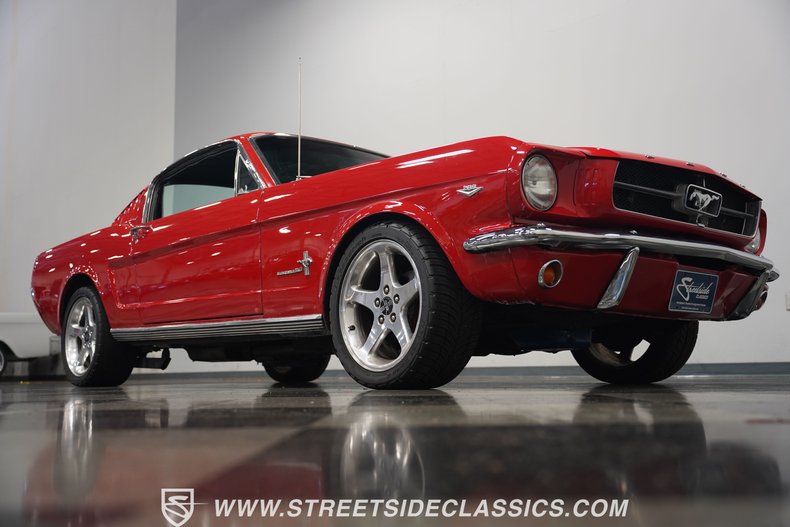 1965 Ford Mustang Fastback Restomod 34