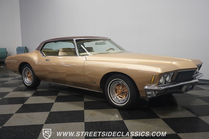 1971 Buick Riviera Boat Tail 18