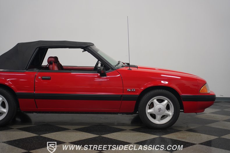 1991 Ford Mustang LX 5.0 Convertible 34