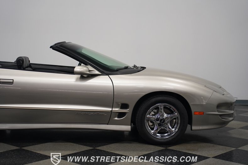 2002 Pontiac Firebird Trans Am 33