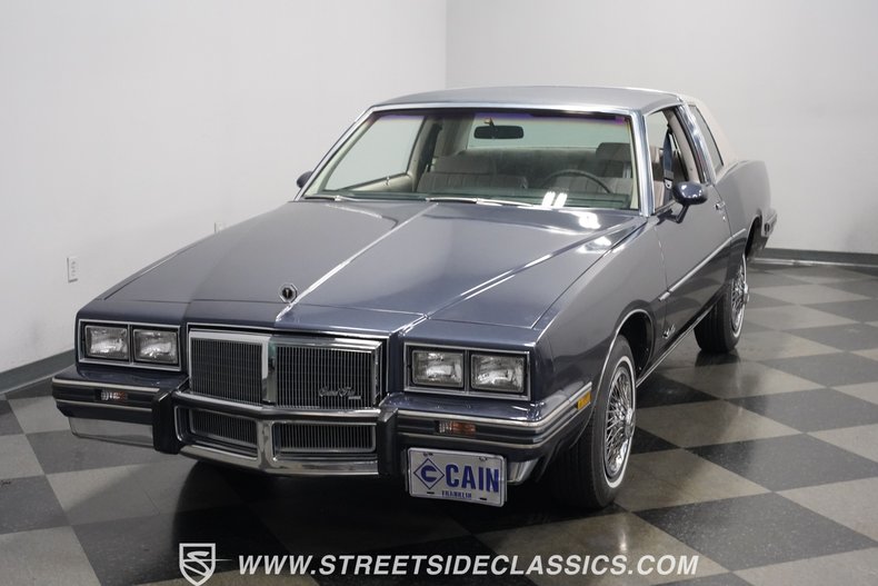 1984 Pontiac Grand Prix  21